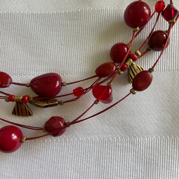 Multiple Strand Red/BrassyChicoNecklace - Picture 6 of 6